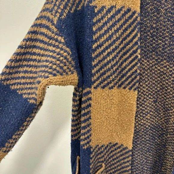 Toad&Co cabin fever Blue and Brown Plaid Cardigan! Size large! - Picture 3 of 7